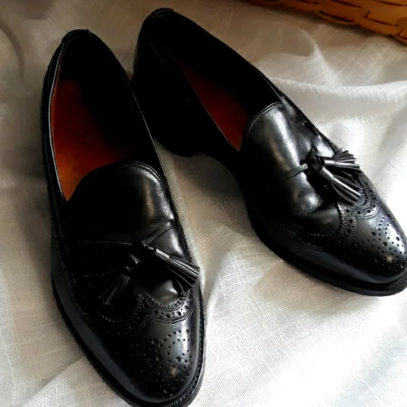 Allen Edmonds 8.5 B Manchester Leather Wingtip Loafer Tassel Mens Dress Shoes Allen Edmonds Manchester Black Wingtip Loafer Tassel 8507  main image 4